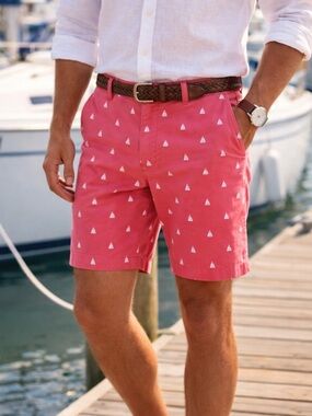 TACKLE & TIDES Sailboat Print Shorts Mens 38 Salmon Pink Flat Front Golf Coastal